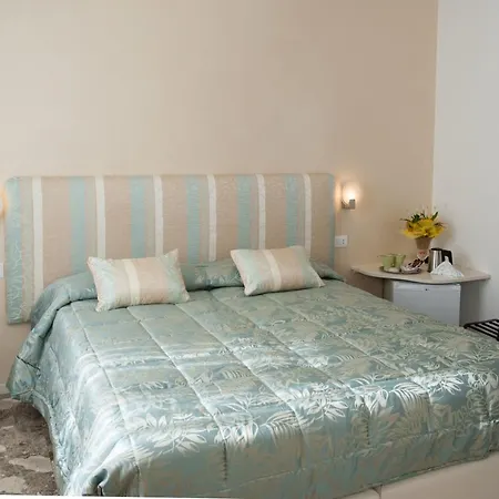 Da Paulin 4* Μαναρόλα