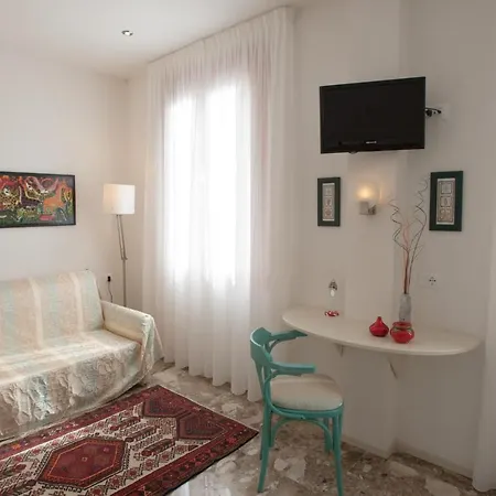 Da Paulin Πανσιόν Μαναρόλα